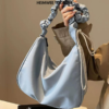 Liner Design Cloud Shoulder Bag