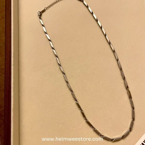 Unisex Simply Necklace