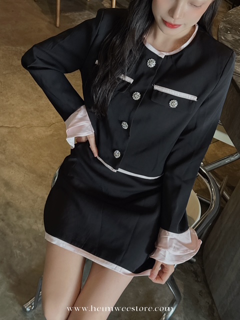 {"source_type":"douyin_beauty_me","data":{"os":"ios","filterId":"","enter_from":"enter_launch","stickerId":"1766564049","capability_extra_v2":{"text":[{"panel":"text","effect_id":"1710640"}],"edit":[{"panel":"brilliance"}]},"effect_type":"template","capability_key":["text","edit"],"appversion":"13.8.0","playId":"","infoStickerId":"","product":"retouch","pictureId":"4B50CEF3-A154-4262-A1D4-D57B45EADAB9","imageEffectId":"","activityName":"","effect_id":"1766564049"}}